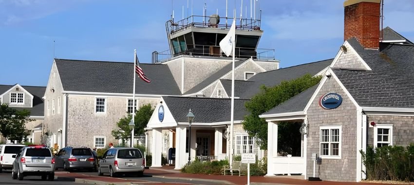 nantucket memorial airport