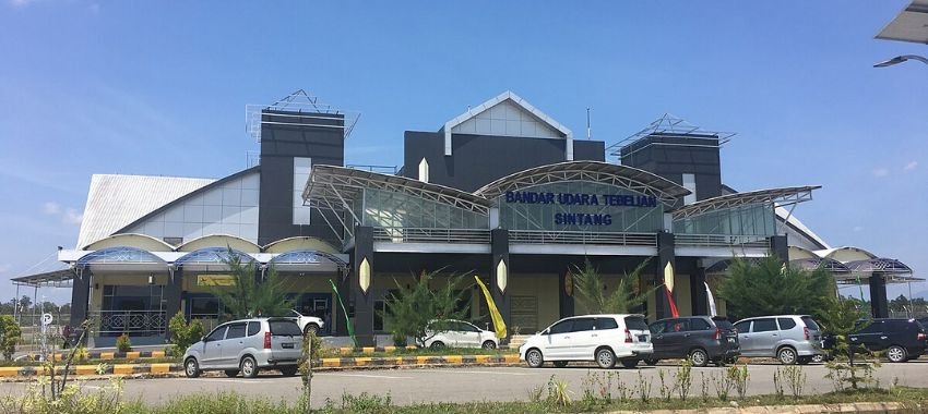 Tebelian Airport