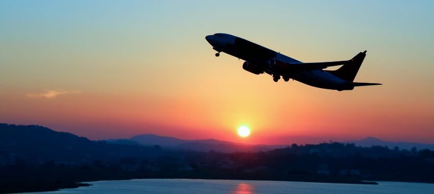 How fast does a plane travel